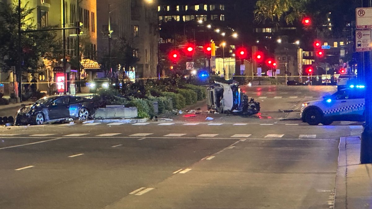 Serious rollover crash closes all lanes Michigan Avenue during morning rush hour