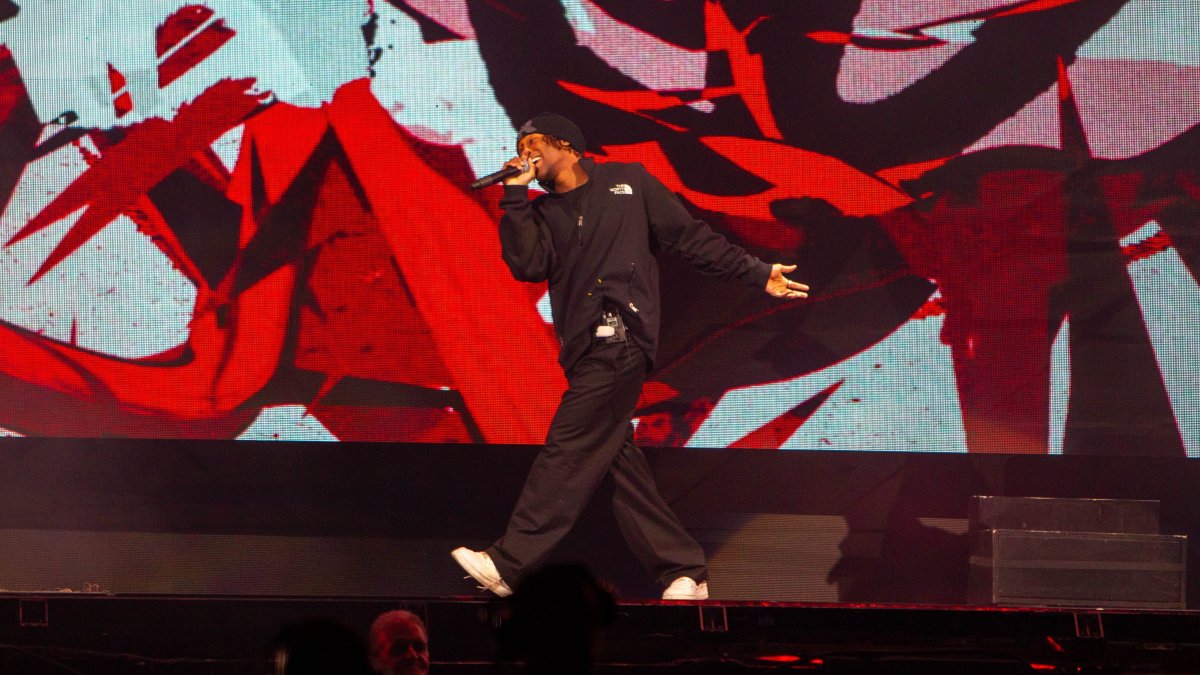 Body of teenager found in car belonging to singer D4vd days after Salt Shed show