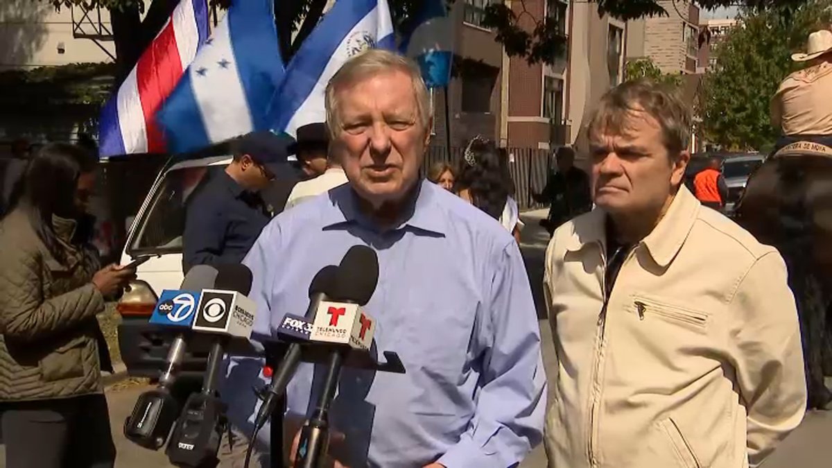 Chicago leaders respond to Trumps social media post signaling deportations