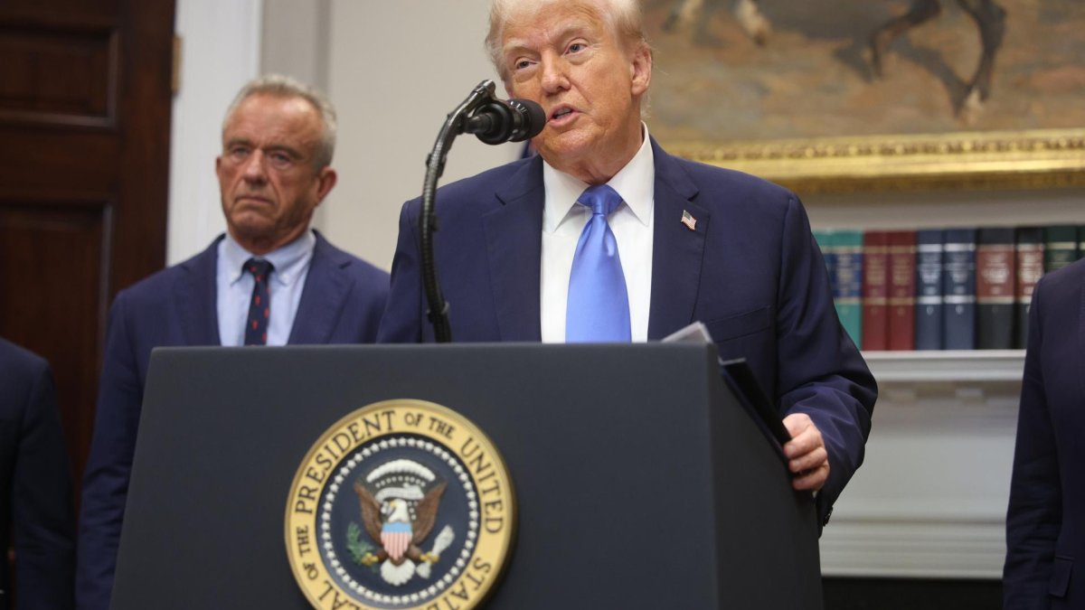 Illinois health officials blast Trump for linking autism, acetaminophen