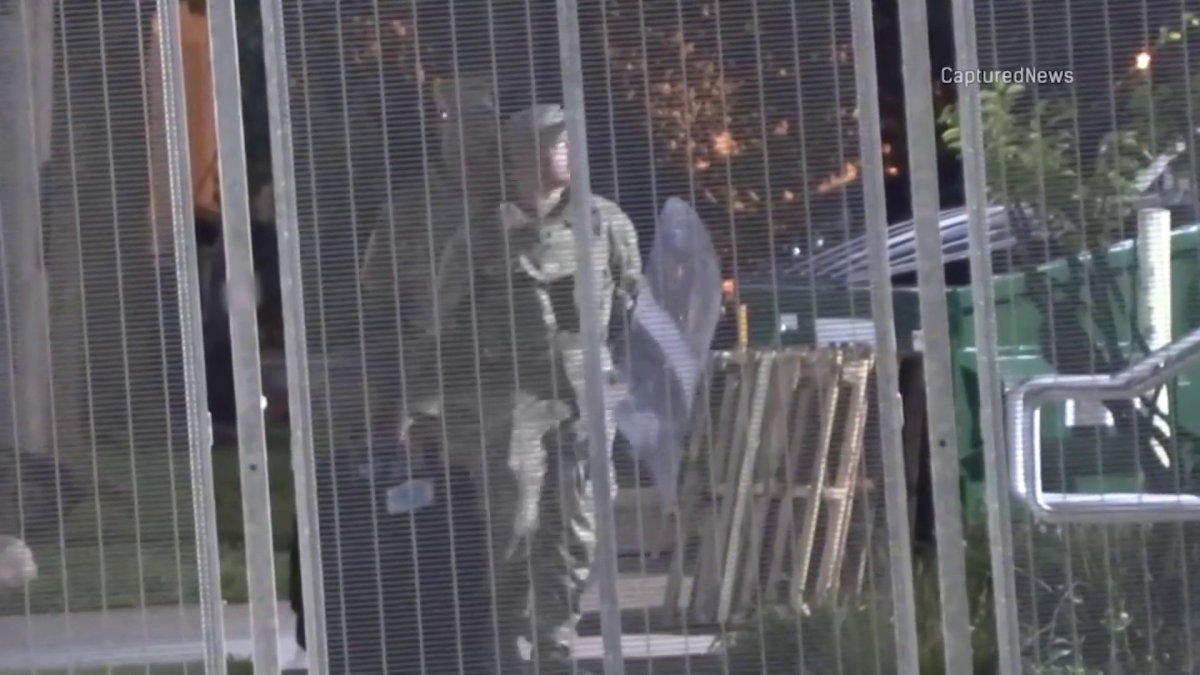 Uniformed troops seen arriving at Broadview ICE facility – NBC Chicago