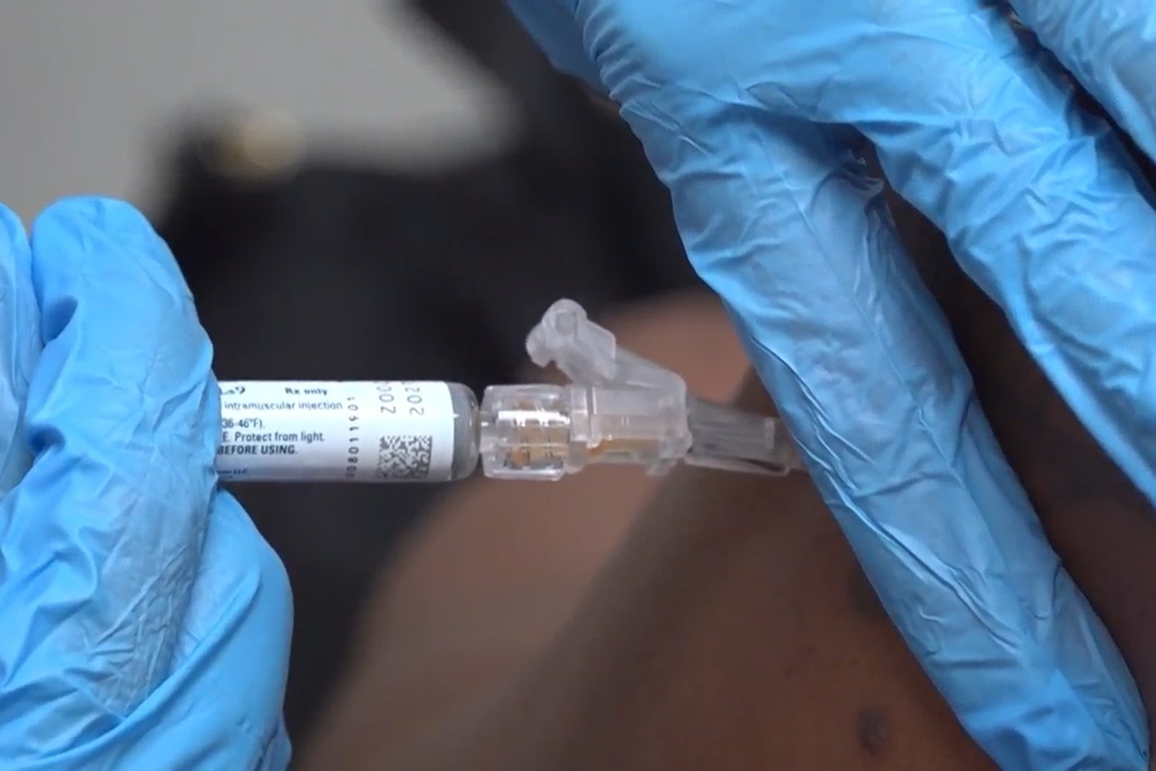 Top U.S. doctors offer updated flu and COVID vaccine recommendations