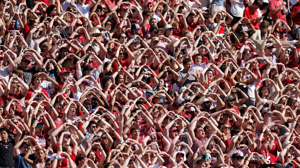 NCAA moves closer to allowing college athletes bet on pro sports