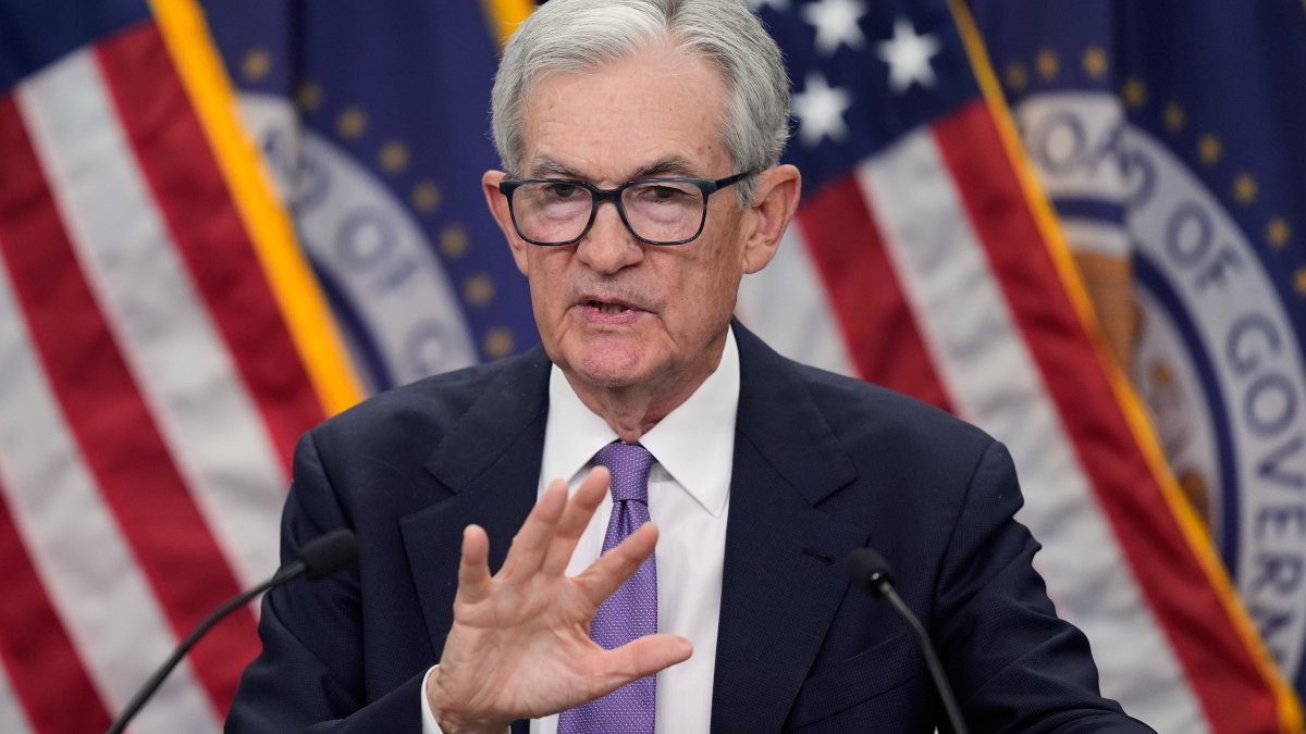 Live updates: Federal Reserve cuts key interest rate – NBC Chicago