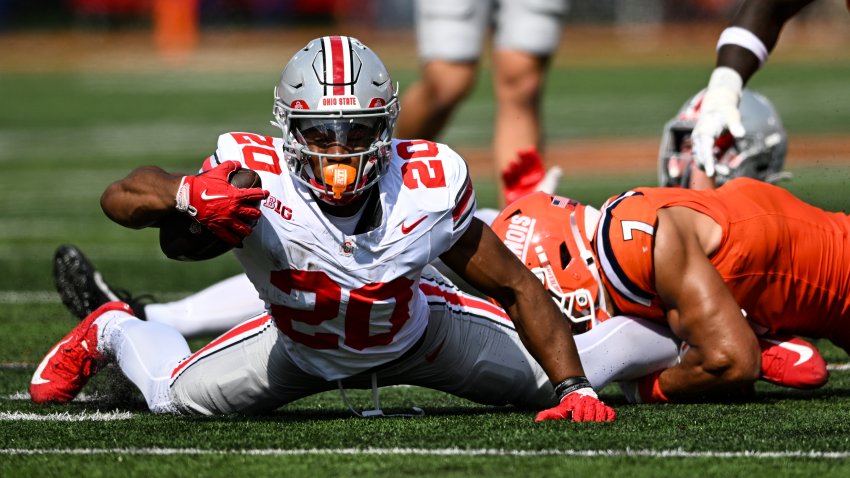 CHAMPAIGN, IL – OCTOBER 11: Illinois Fighting Illini DB Matthew Bailey (7) tackles Ohio State Buckeyes RB James Peoples (20) during a college football game between the Ohio State Buckeyes and Illinois Fighting Illini on October 11, 2025 at Gies Memorial Stadium in Champaign, IN (Photo by James Black/Icon Sportswire via Getty Images)