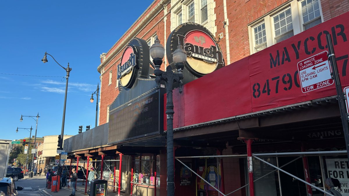 Chicago Laugh Factory manager detained by federal agents – NBC Chicago Chicago Laugh Factory manager detained by federal agents – NBC Chicago