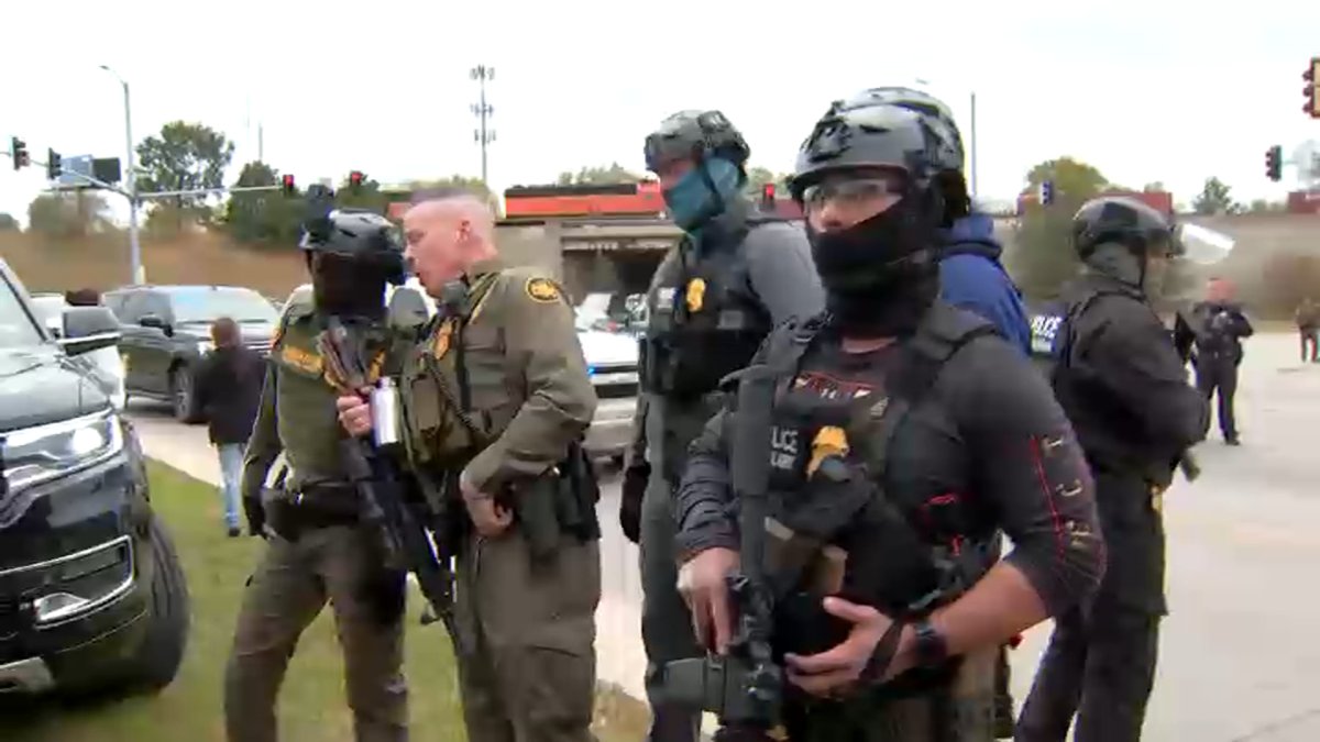 Border Patrol chief due in court to answer questions about Chicago immigration tactics