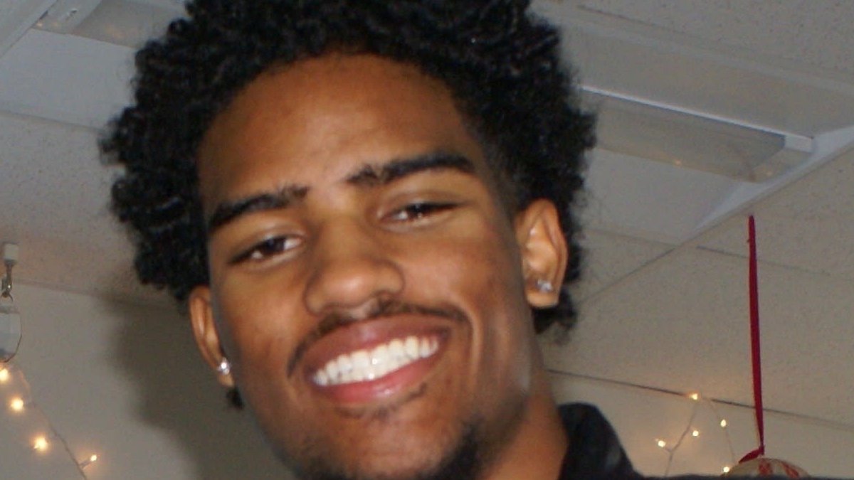 Suburban teen identified as motorcyclist killed in frightening crash on I-294