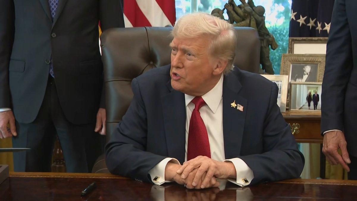 Trump says Chicago is ‘a war zone’ amid protests and clashes – NBC Chicago
