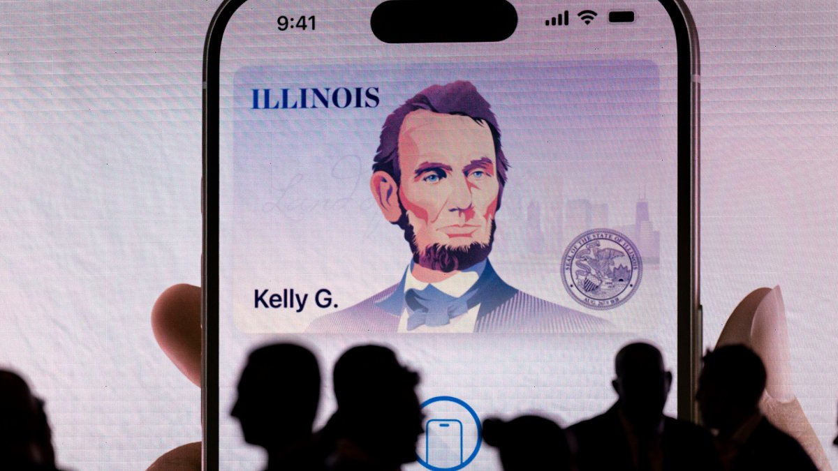 The initiative rolled to Illinois iPhone users at 7 a.m. Wednesday