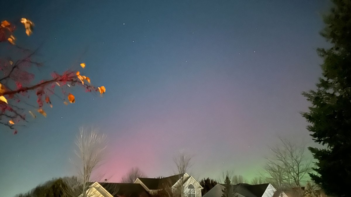 See the colorful sights as Northern Lights appear in the Chicago area