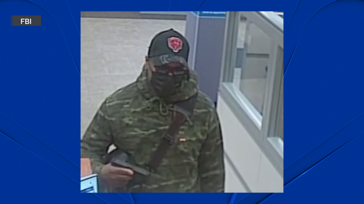FBI releases images of man wanted for bank robbery in western suburb of Chicago