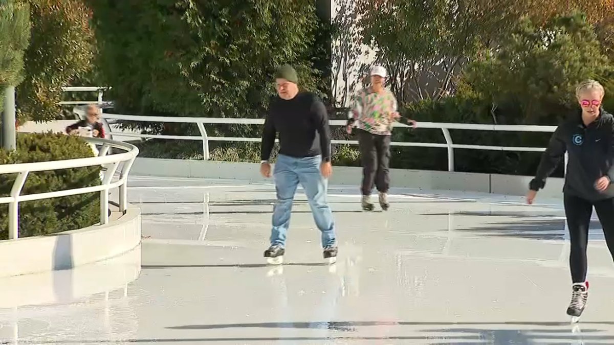 Maggie Daley skating ribbon opens for season amid sunshine, temps in the 60s