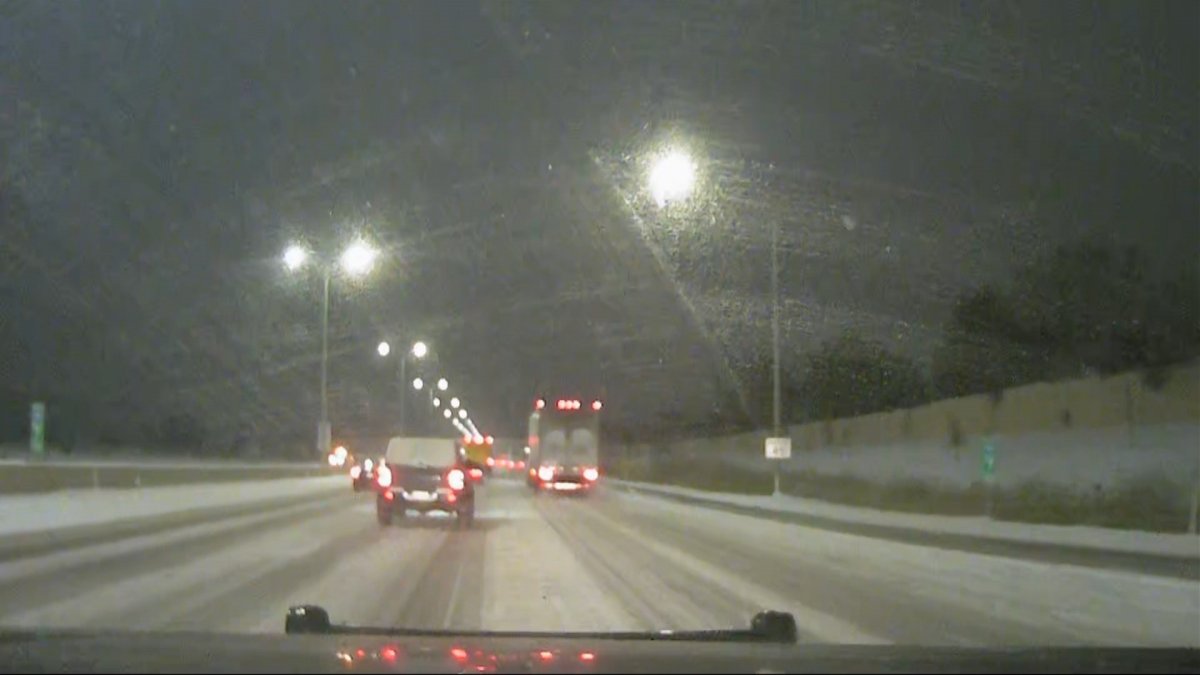 Major crashes, slide-offs in Chicago, suburbs amid treacherous, snow-covered roads