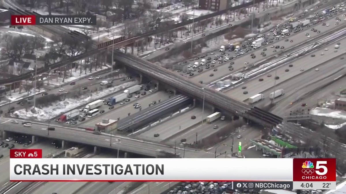 Rollover crash on Dan Ryan Expressway causes major delays – NBC Chicago