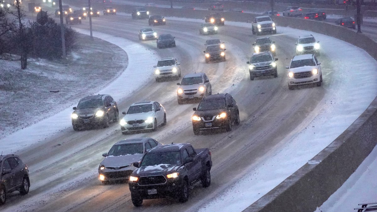 The Illinois Department of Transportation's "Getting Around Illinois" winter road conditions map showed snowy roads with freezing fog hovering above.