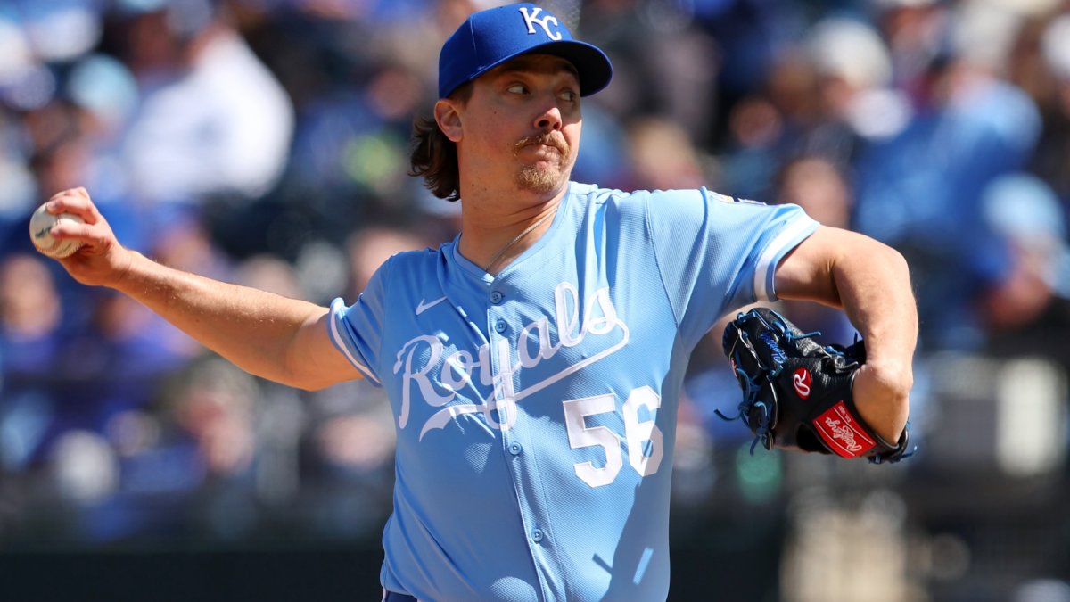 Right-handed reliever Hunter Harvey agrees to deal with the Cubs, AP source says Right-handed reliever Hunter Harvey agrees to deal with the Cubs, AP source says