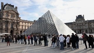 Louvre
