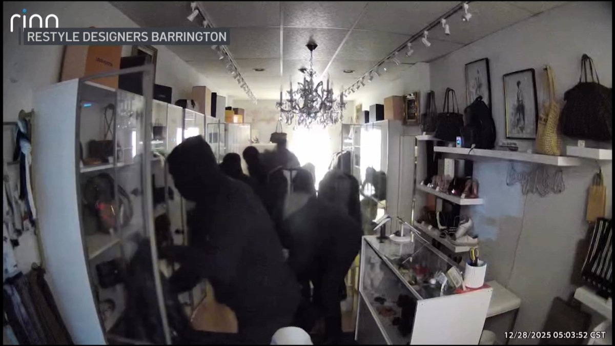 Video shows burglars raiding suburban boutique, with &lsquo;nearly all inventory stolen