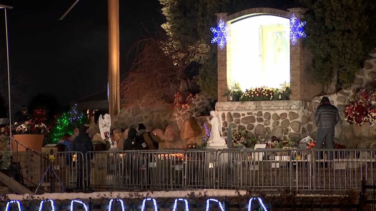 &lsquo;Our faith is greater than our fear: Our Lady of Guadalupe celebrations in Des Plaines continue for 2nd day