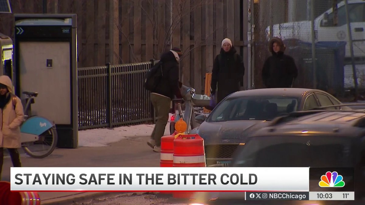 Volunteers brave bitter cold to count Chicago unhoused population – NBC ...