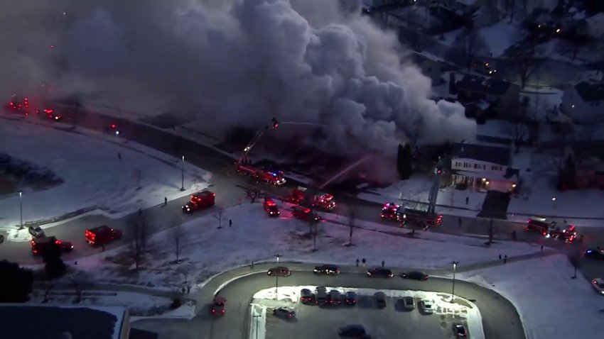VIDEO: Massive smoke billows from west suburban house engulfed in flames