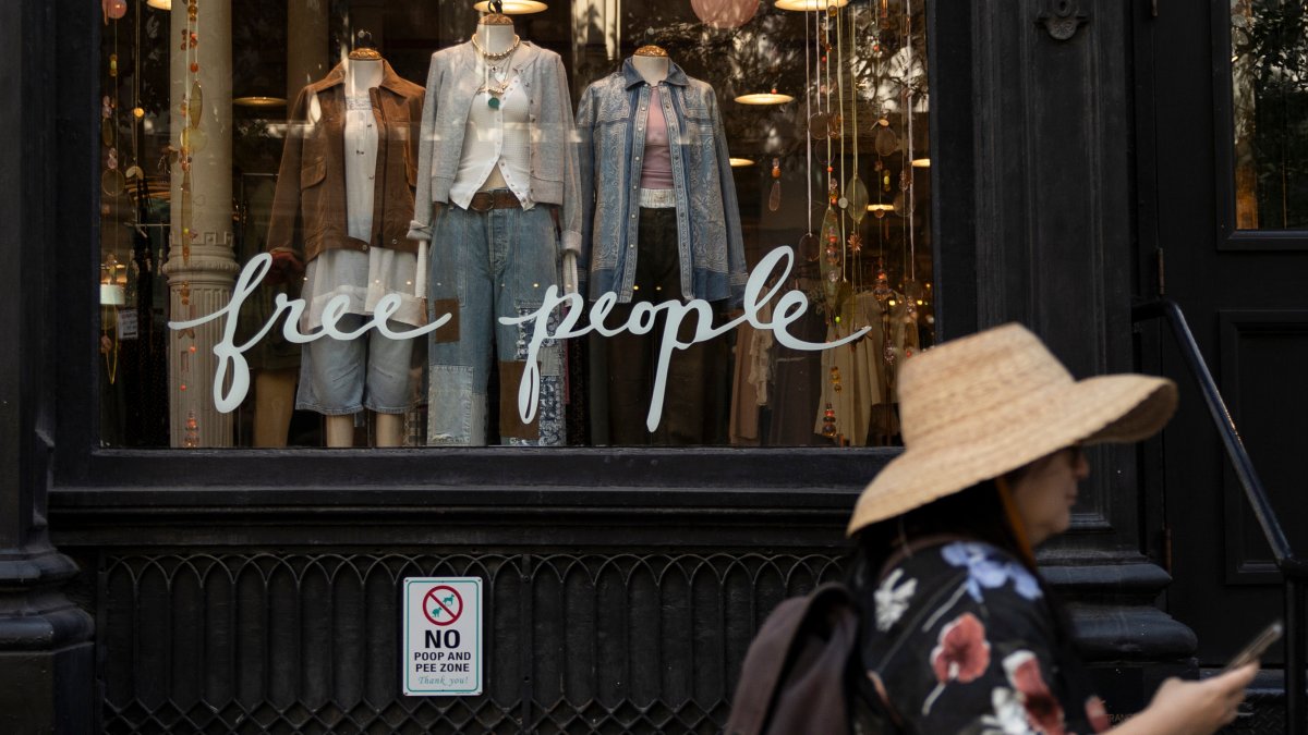 Popular activewear brand FP Movement opening store at suburban Chicago mall this year