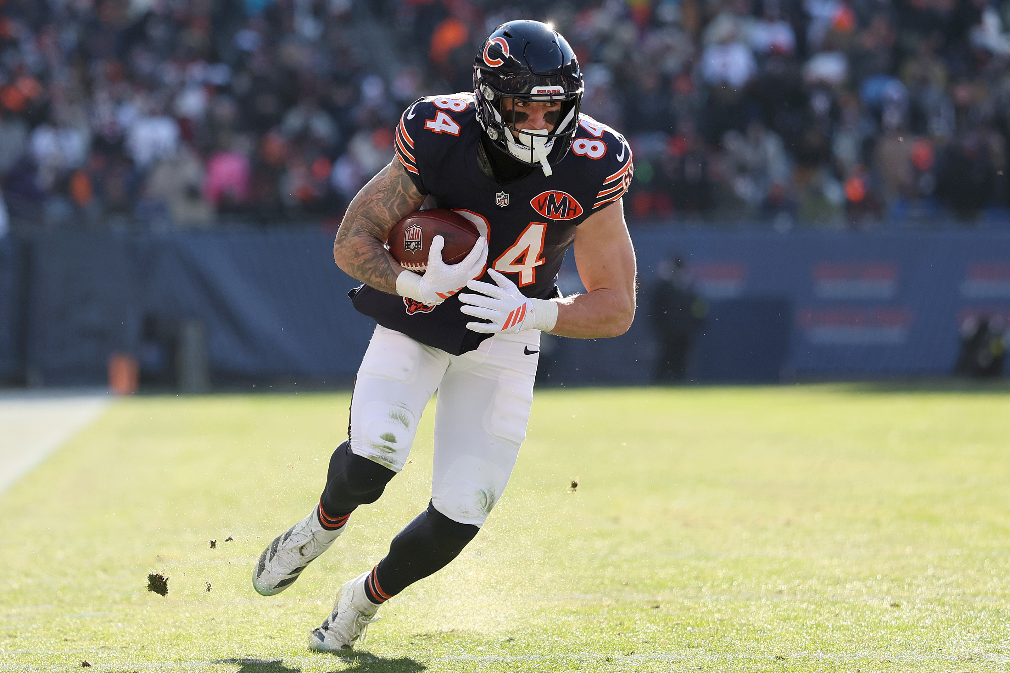 Colston Loveland's monster game Sunday broke a Mike Ditka record – NBC  Chicago
