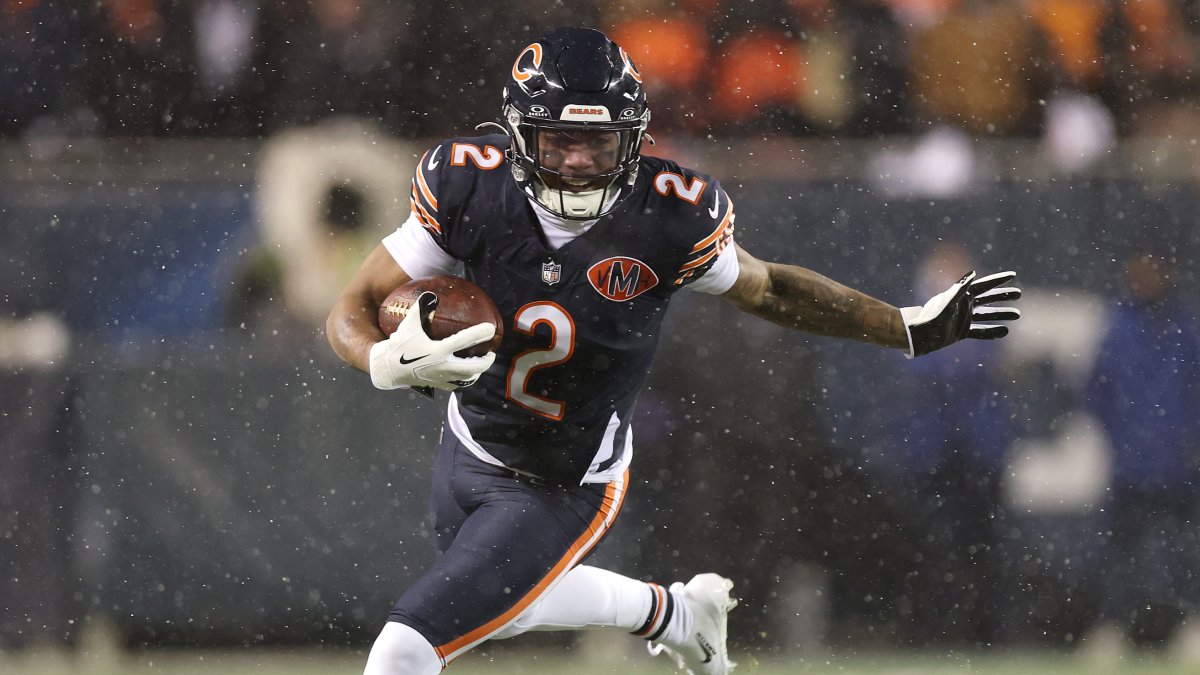 DJ Moore trade being finalized by Bears, Bills: Reports DJ Moore trade being finalized by Bears, Bills: Reports