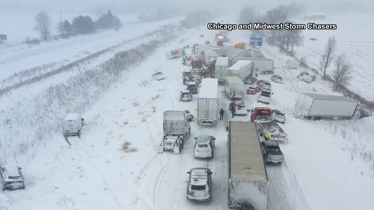 Pileup involving up to 100 cars reported on Michigan highway: ‘Avoid driving today'