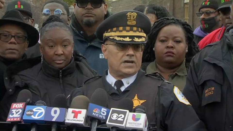 Chicago police deputy chief dies after medical emergency