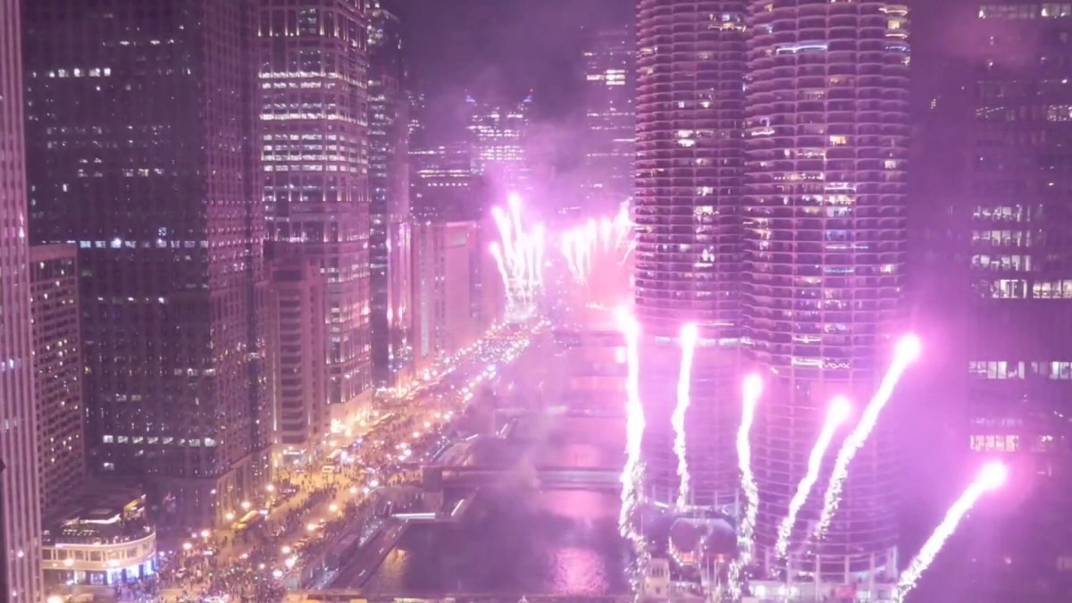 Rewatch: Chicago New Years Eve fireworks display
