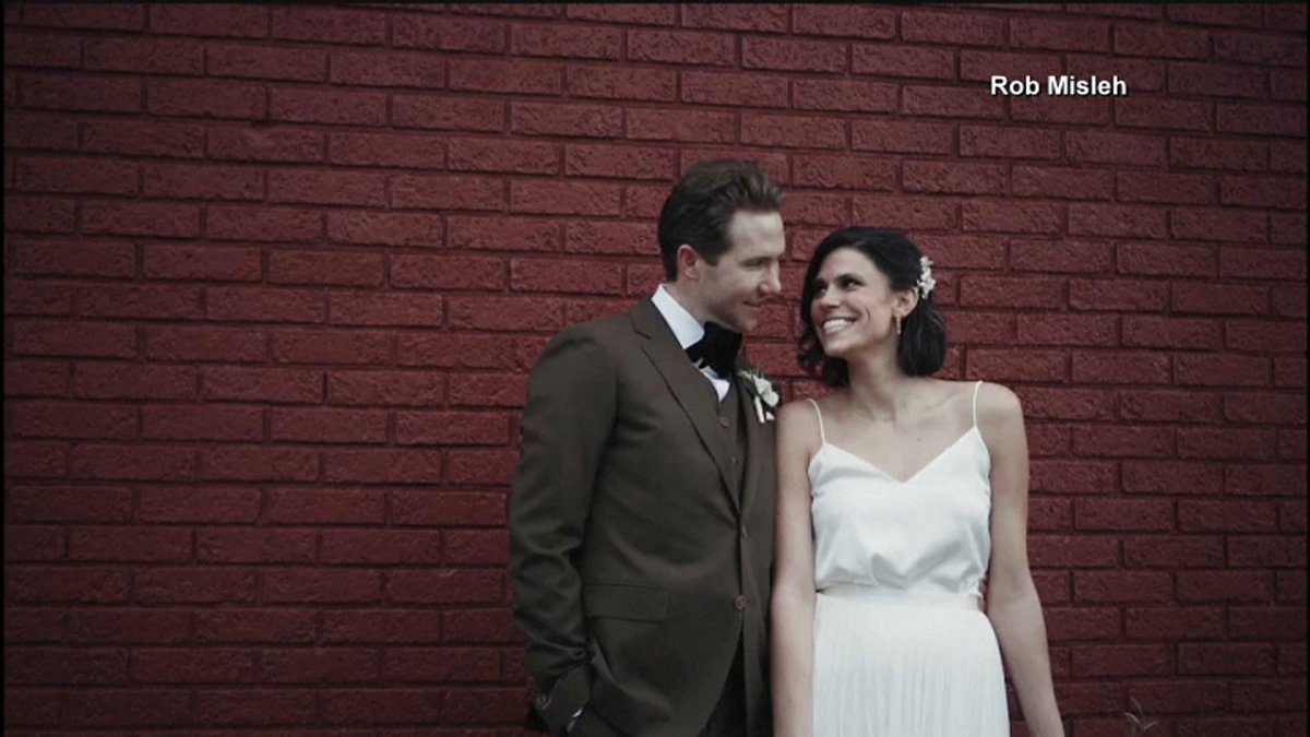 Authorities disclose apparent causes of death for dentist, wife found slain in Midwest home