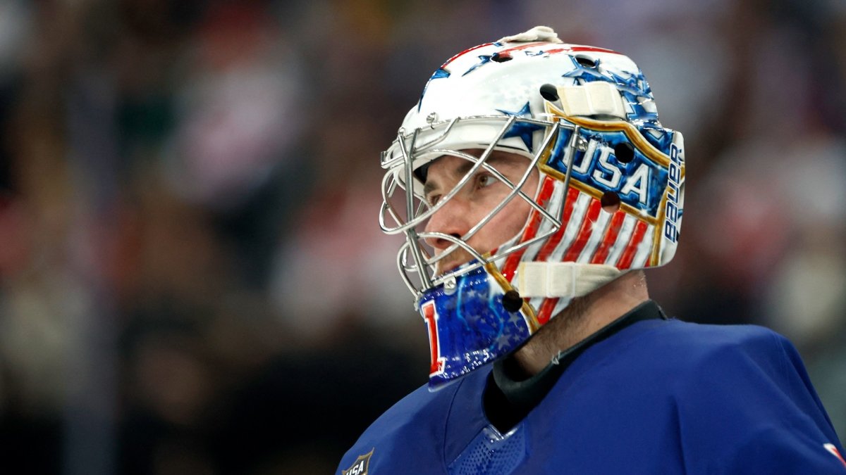 Olympic hockey: Who should start in goal for Team USA against Germany?