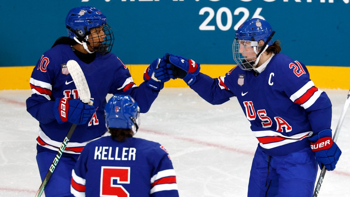 Laila Edwards and Megan Keller shine as U.S. women's hockey crushes Finland