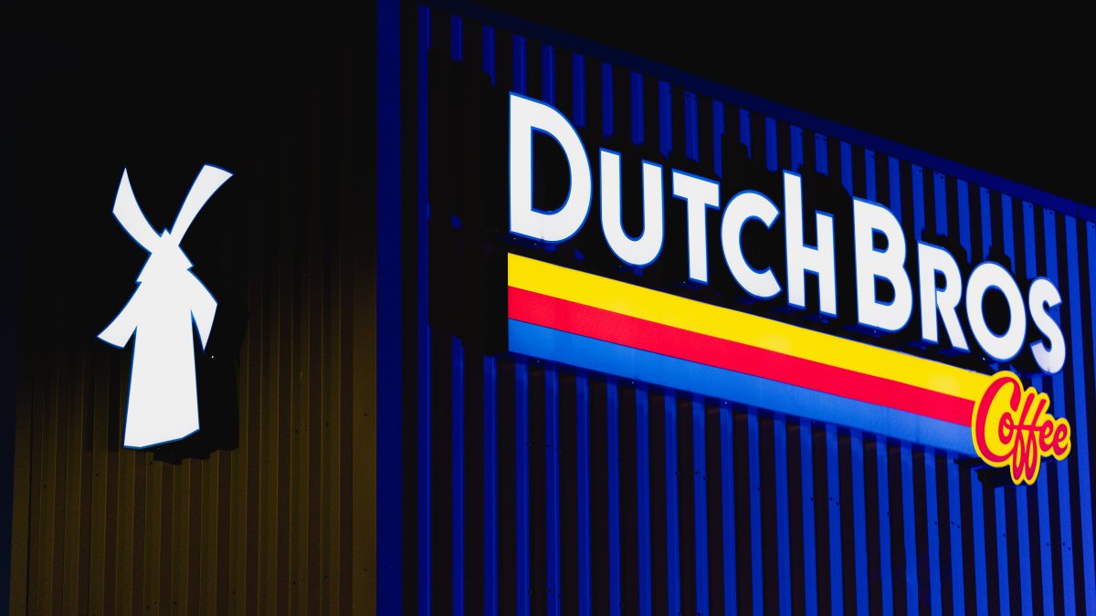 Dutch Bros to open first drive-thru coffee location in Chicago suburbs