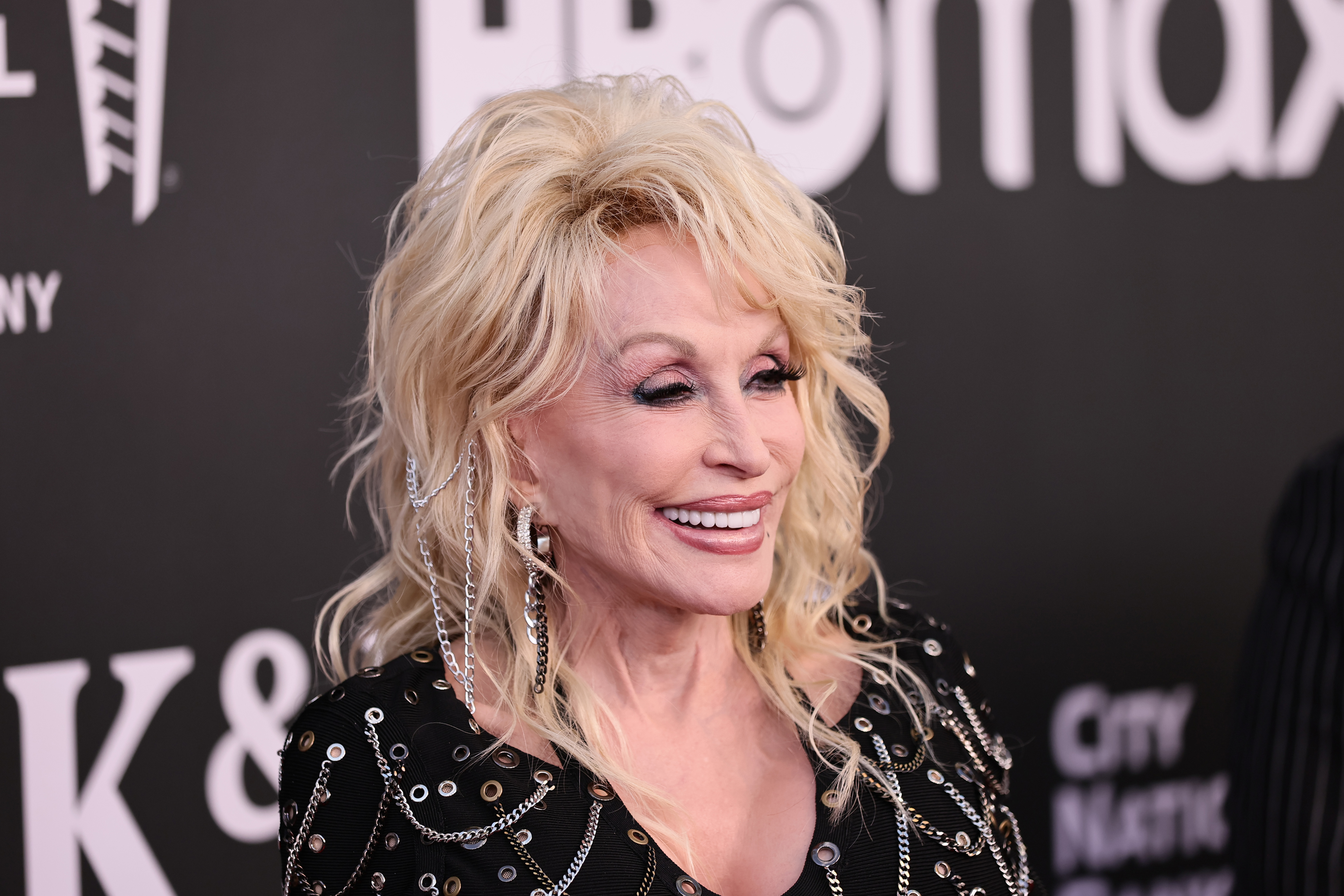 East Tennessee Children's Hospital renamed after Dolly Parton