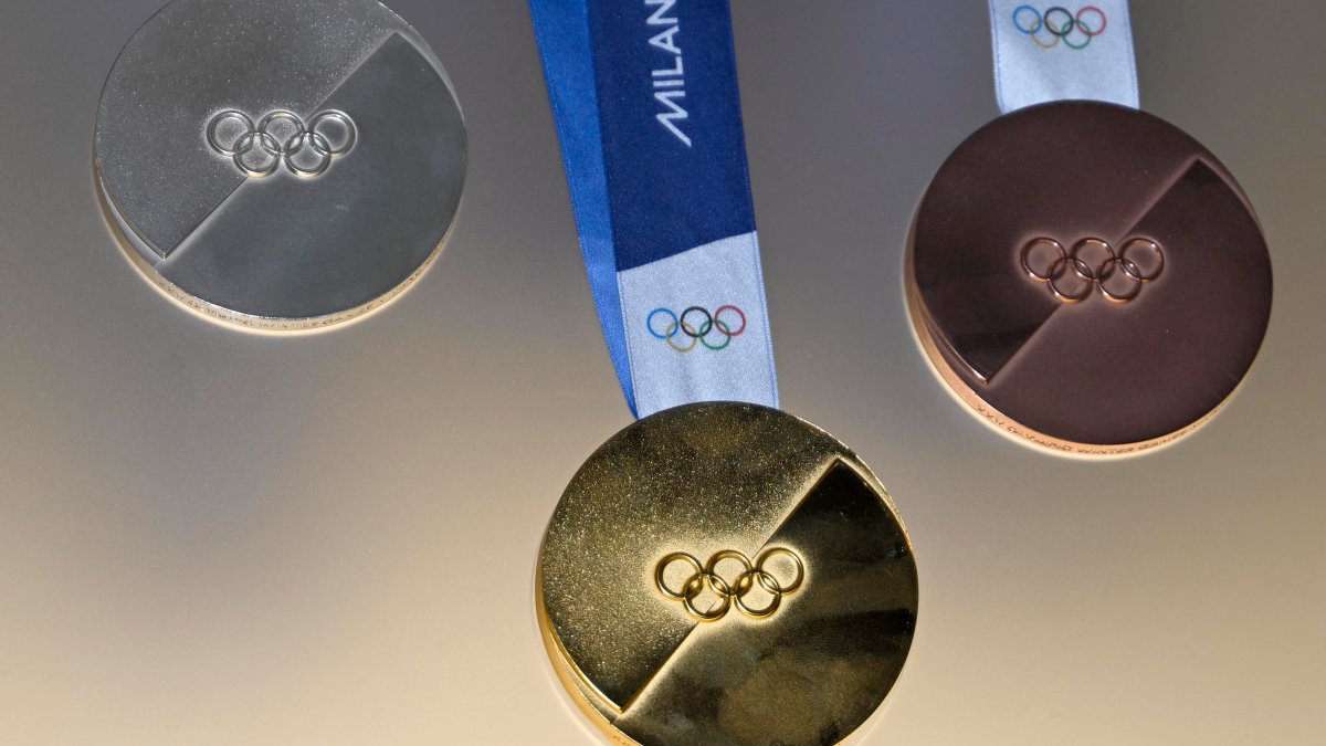 2026 Winter Olympics medal count: Where things stand as first golds won
