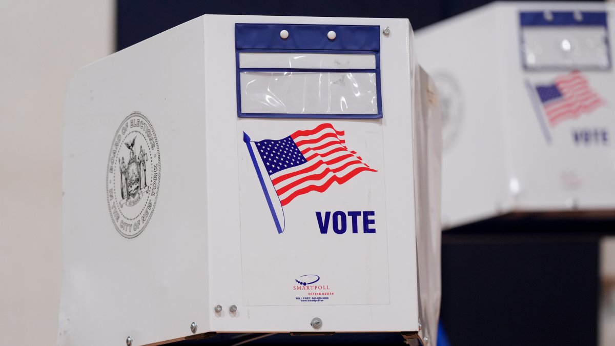 Here's how the SAVE Act could radically change voting in Illinois