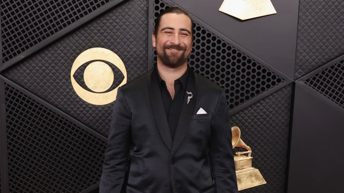 Noah Kahans summer tour includes Wrigley Field stop