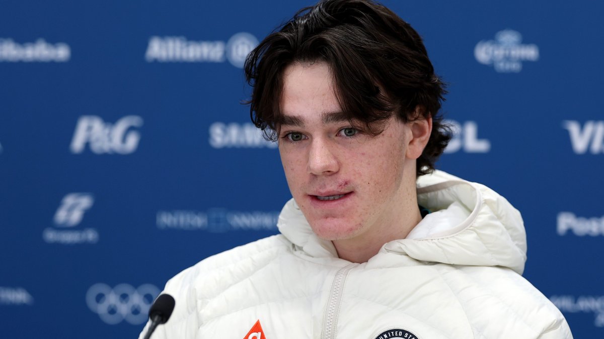 This 17-year-old U.S. snowboarder competed in Milan Cortina with broken arm