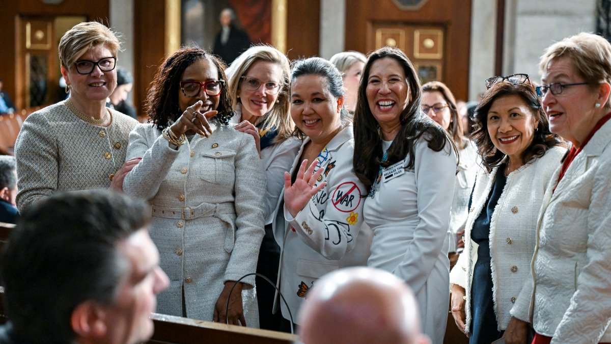 Why were Democratic women wearing white during the State of the Union?