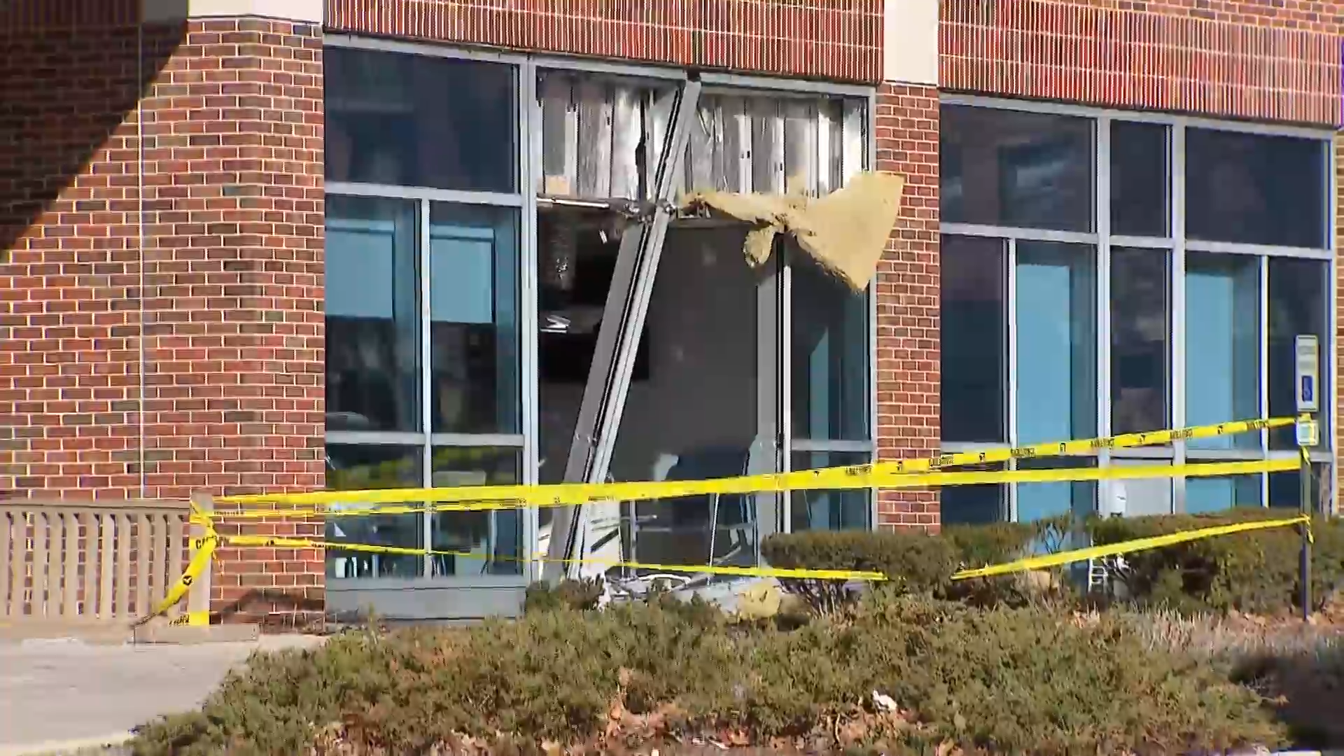 Car plows into Advocate Immediate Care center in Chicago – NBC Chicago