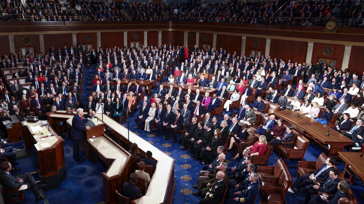 Illinois Democrats, Republicans respond to President Donald Trumps State of the Union Illinois Democrats, Republicans respond to President Donald Trumps State of the Union