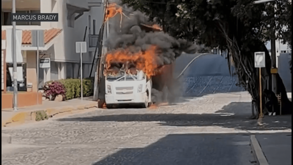 Chicago-area travelers stranded amid cartel violence in Mexico