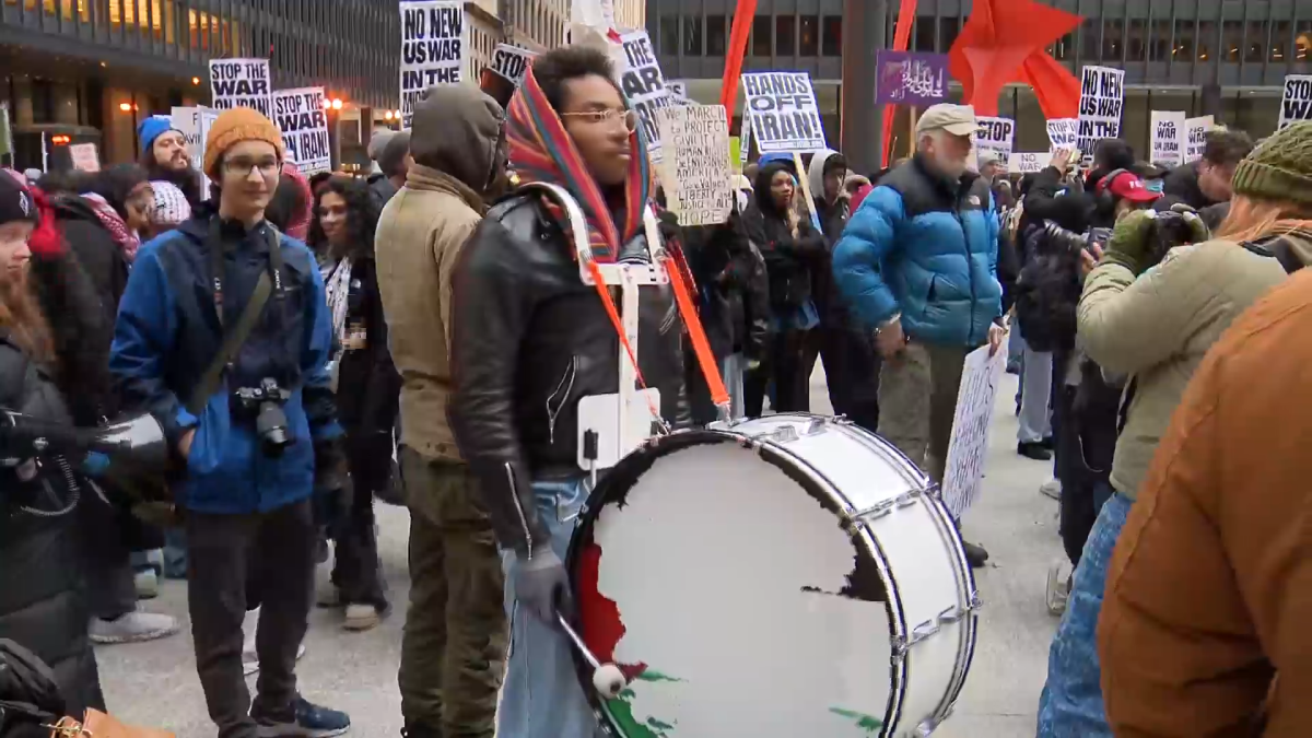 Protestors gather in downtown Chicago after U.S., Israel strike on Iran
