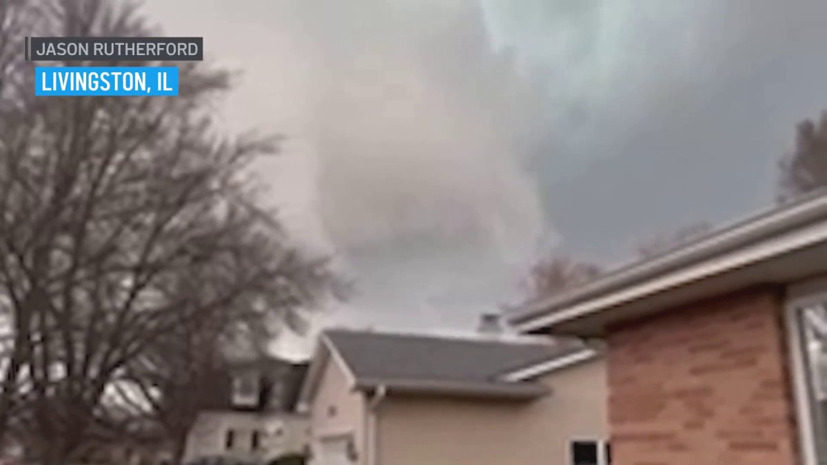 Videos online show tornadoes, hail hitting rural Illinois as severe ...
