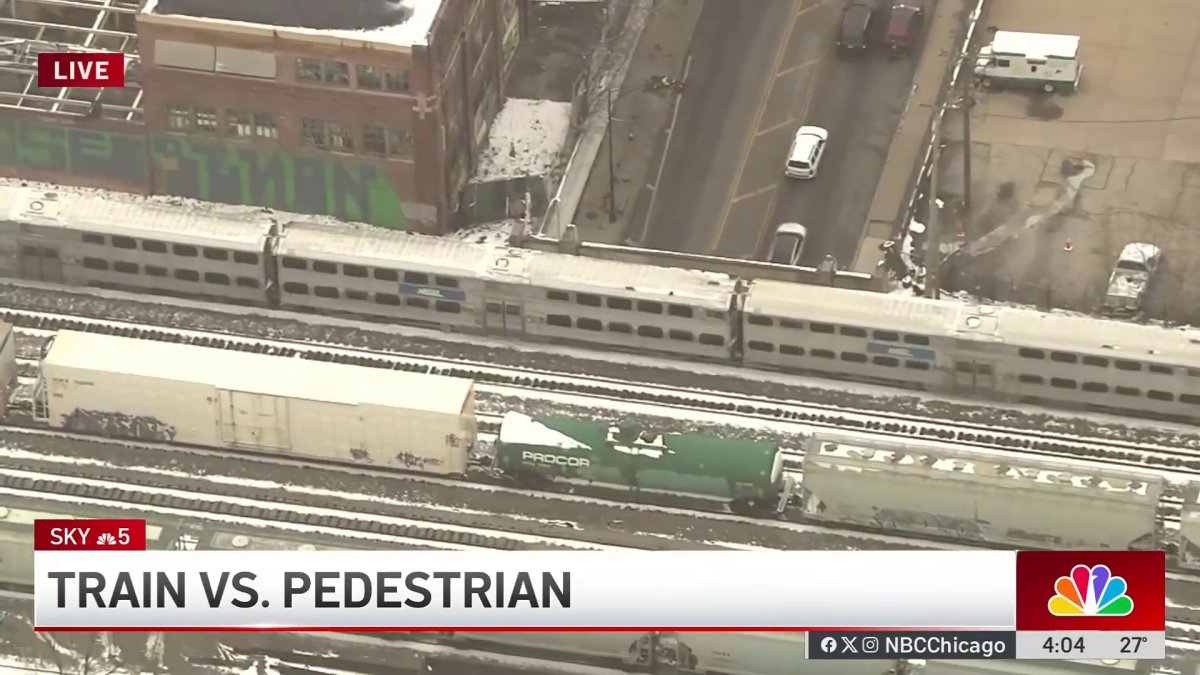 Person struck and killed by Metra train on Chicago’s NW Side – NBC Chicago