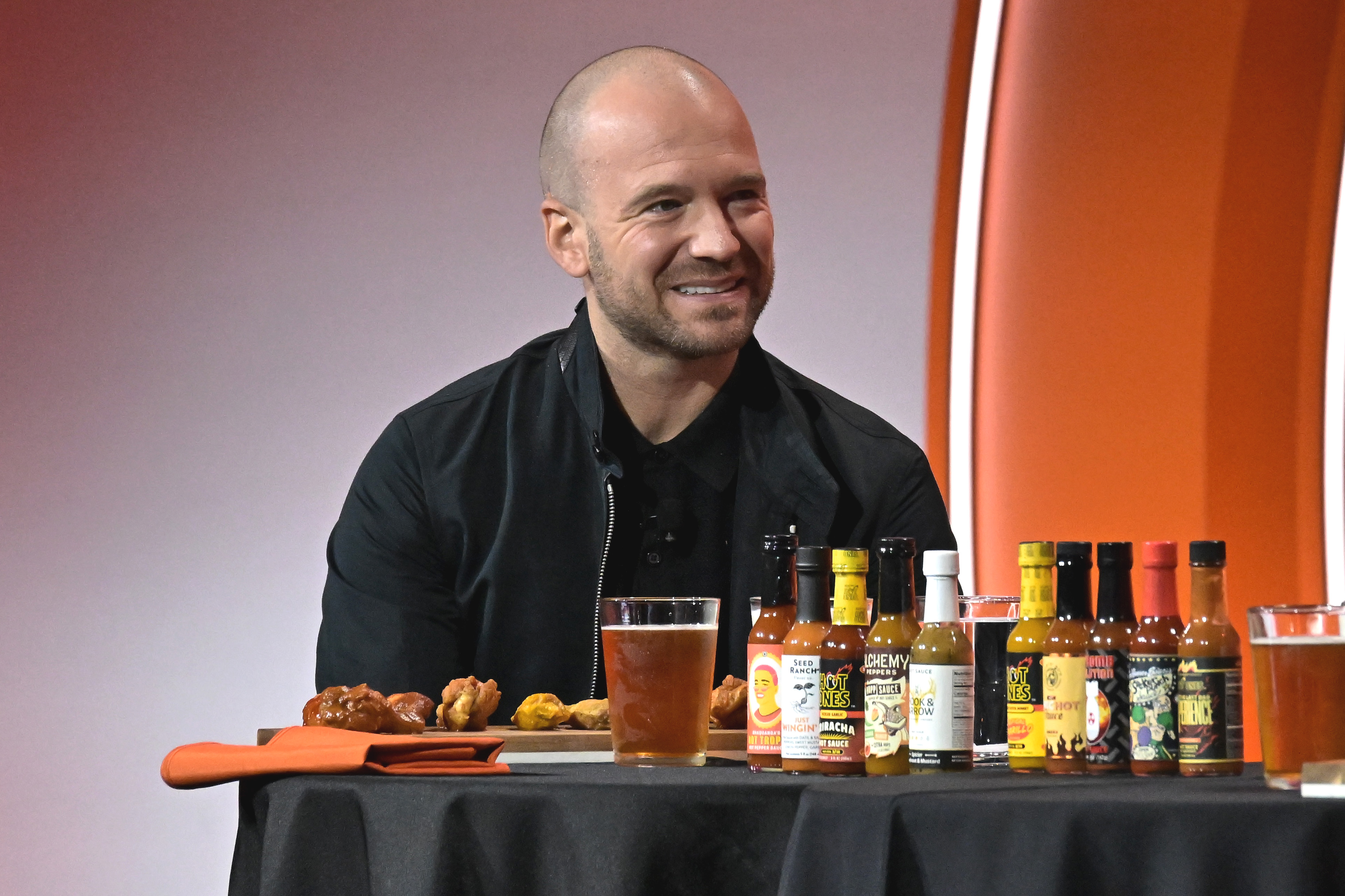 ‘Hot Ones' host Sean Evans to deliver University of Illinois commencement address