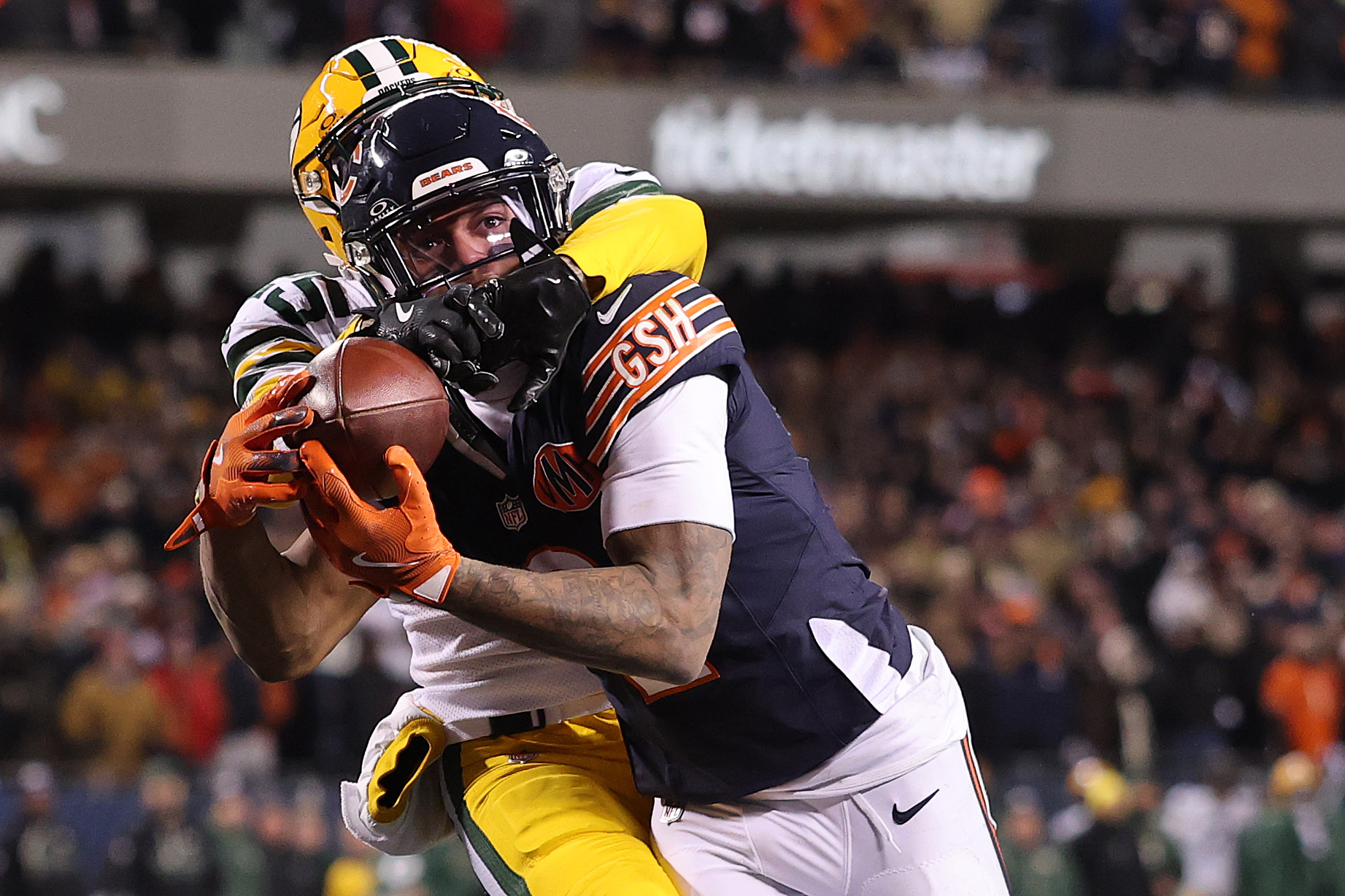 DJ Moore pens message to Bears fans after trade to Bills